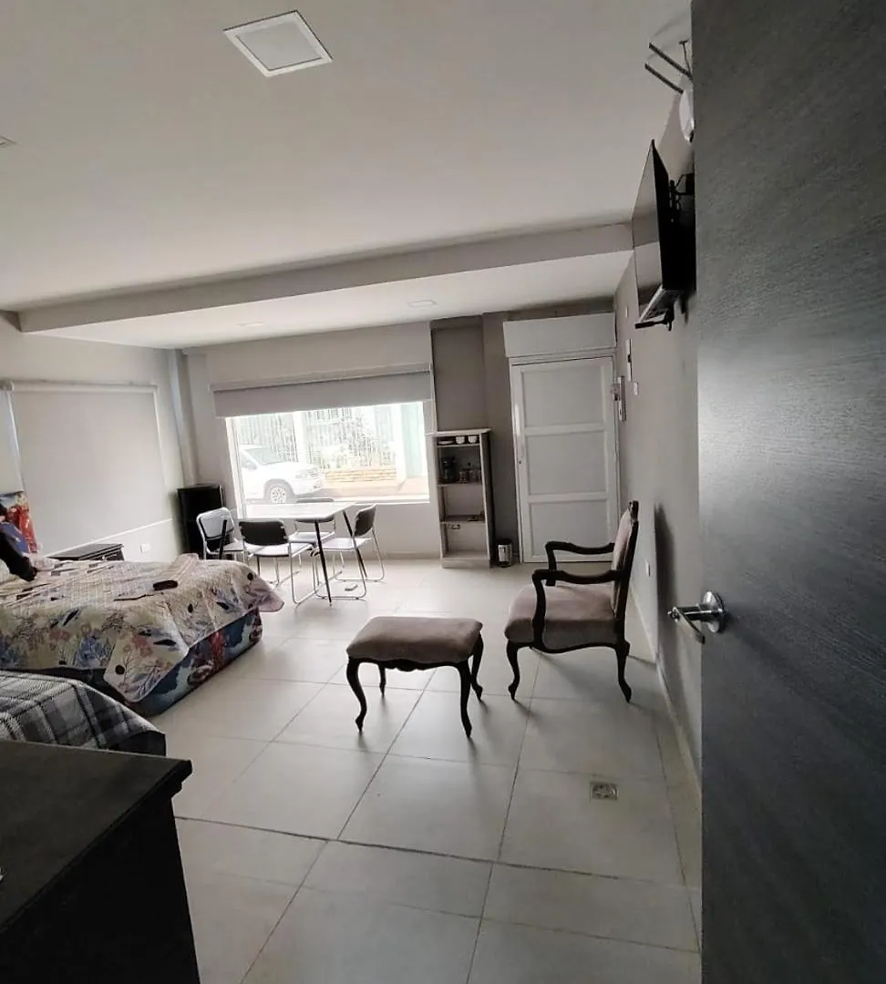H&V Room Guayaquil 0*,  Ecuador